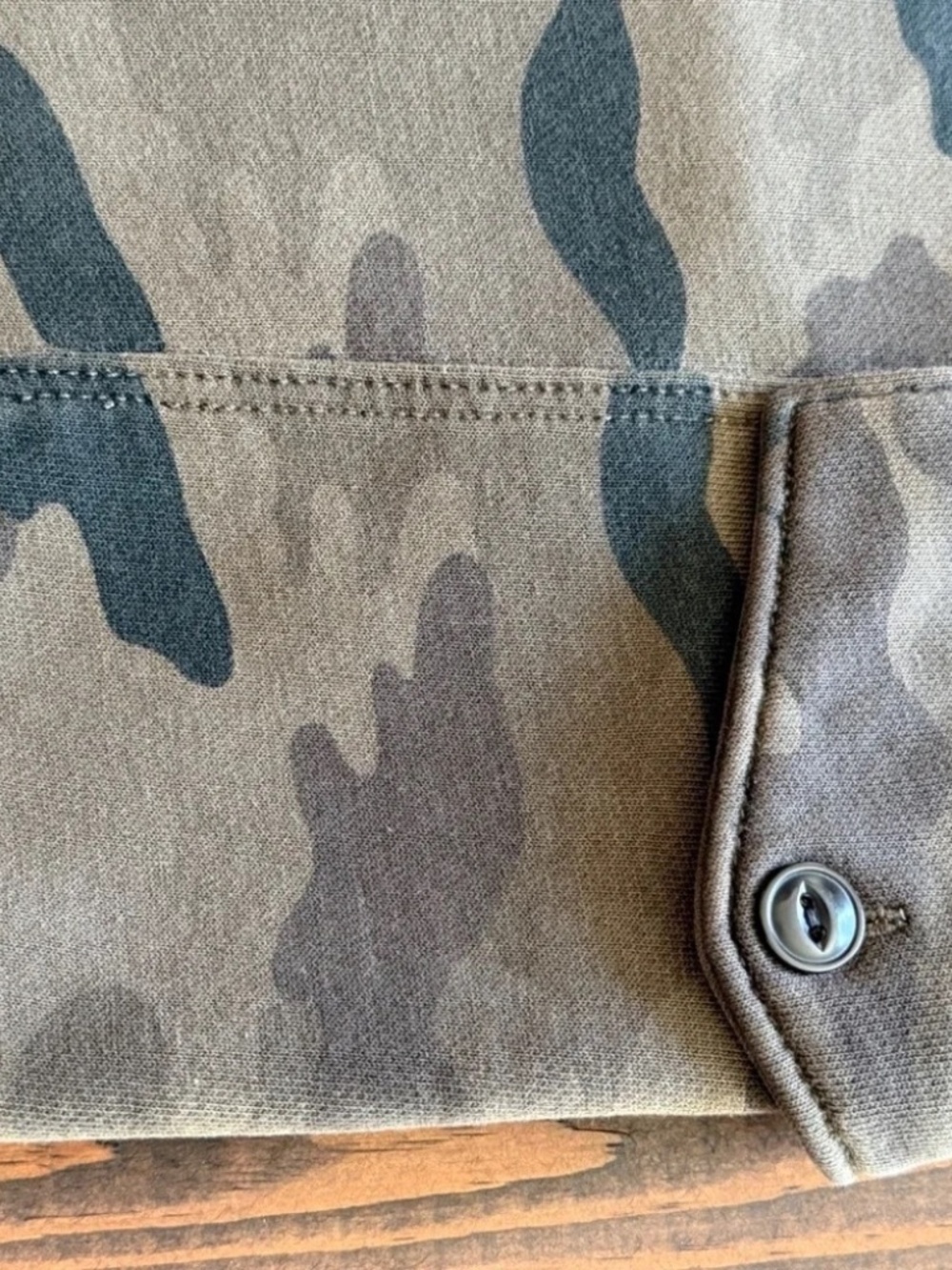 Old Navy Camo Cargo Joggers | Small | Like New - Picture 4 of 8